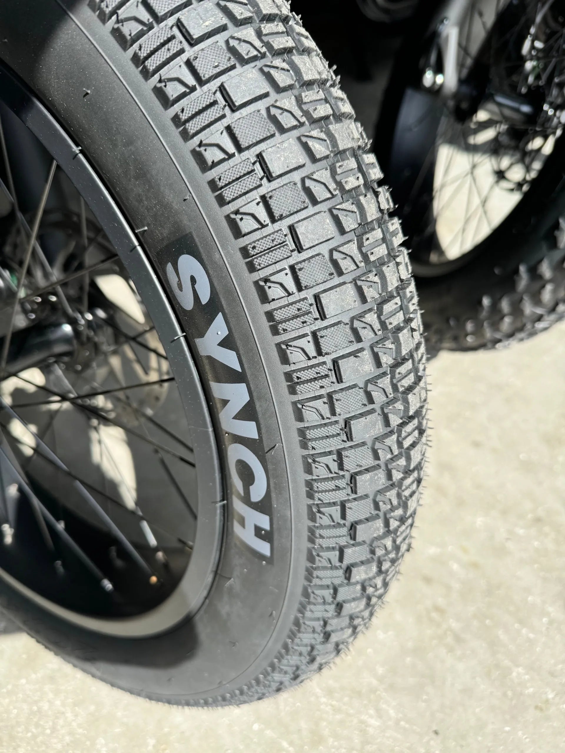 Innova Synch Branded 20x4.0 On Road / Off Road Tyre