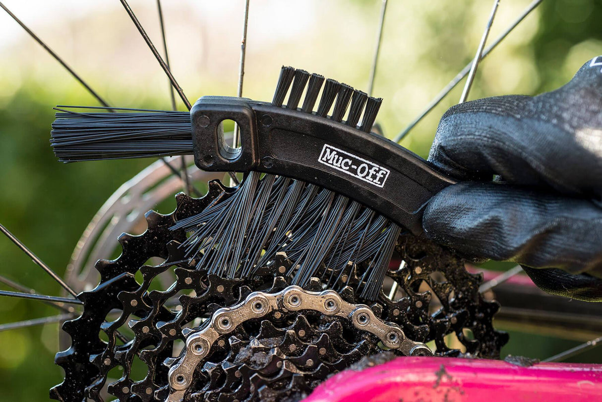 Muc-Off Claw Brush